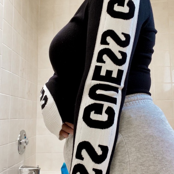 BLACK GUESS SHIRT W MONOGRAM ARM DETAIL - Picture 3 of 4